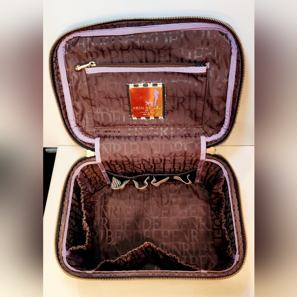 Henri Bendel Disturbed Pattern Train Case - image 8